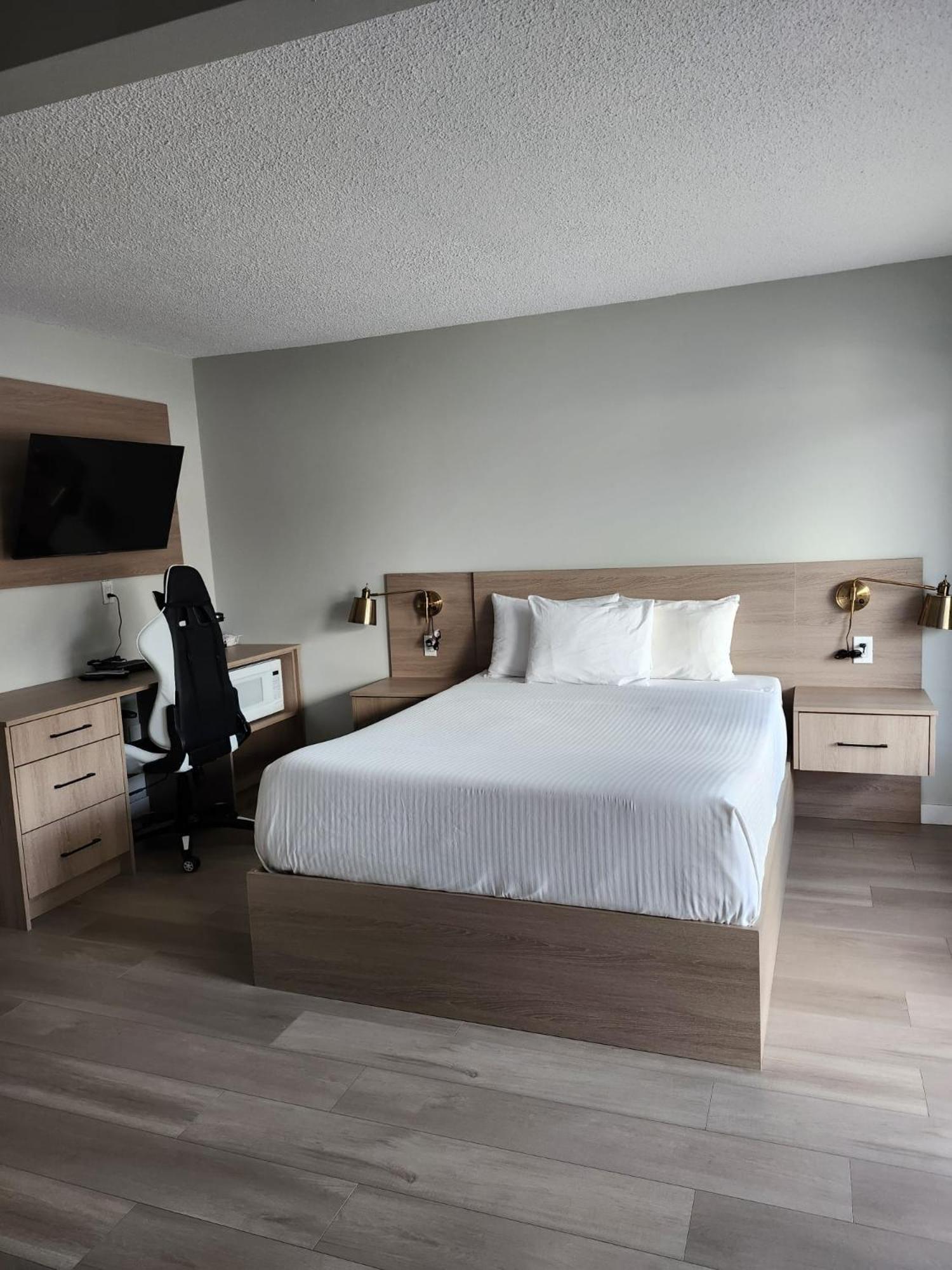 Paradise Motel Sicamous Ngoại thất bức ảnh